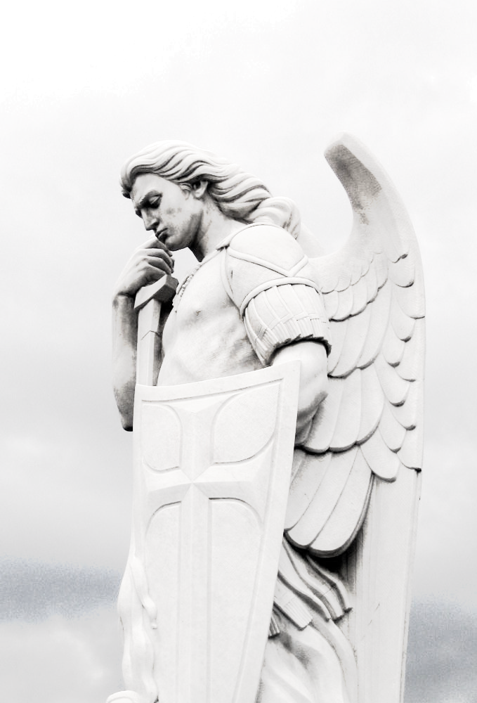 Sinopsis de la novela CAER Página